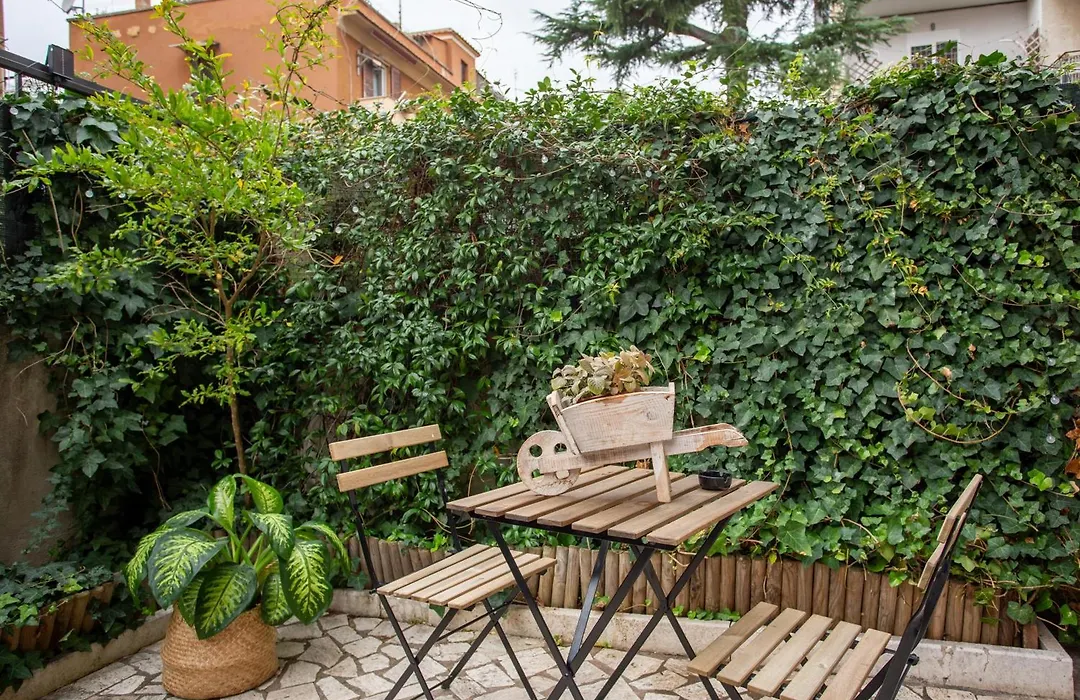 Portuense 21 - Private Garden Studio - By Holiday Homes Rome-1