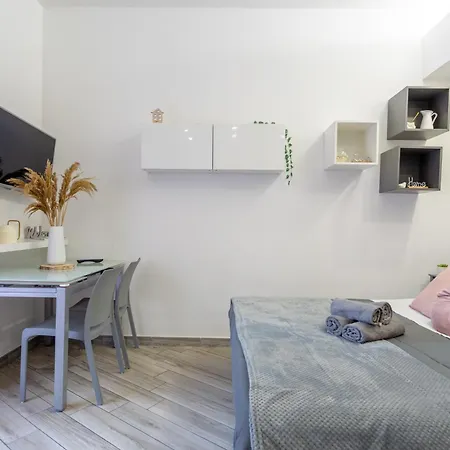 Portuense 21 - Private Garden Studio - By Holiday Homes Rome-2